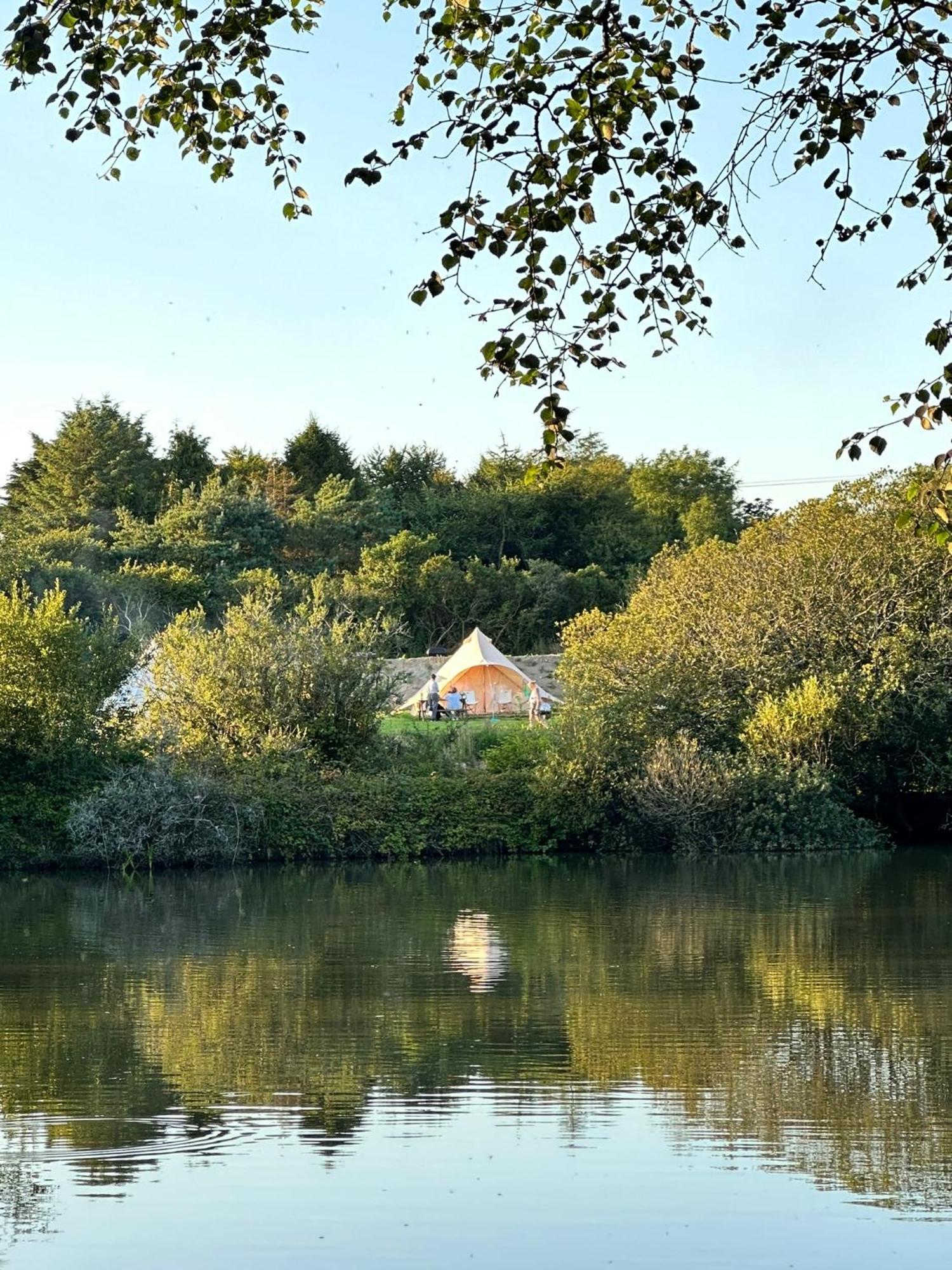 Lakeside Glamping Firecrest St Columb Major Esterno foto